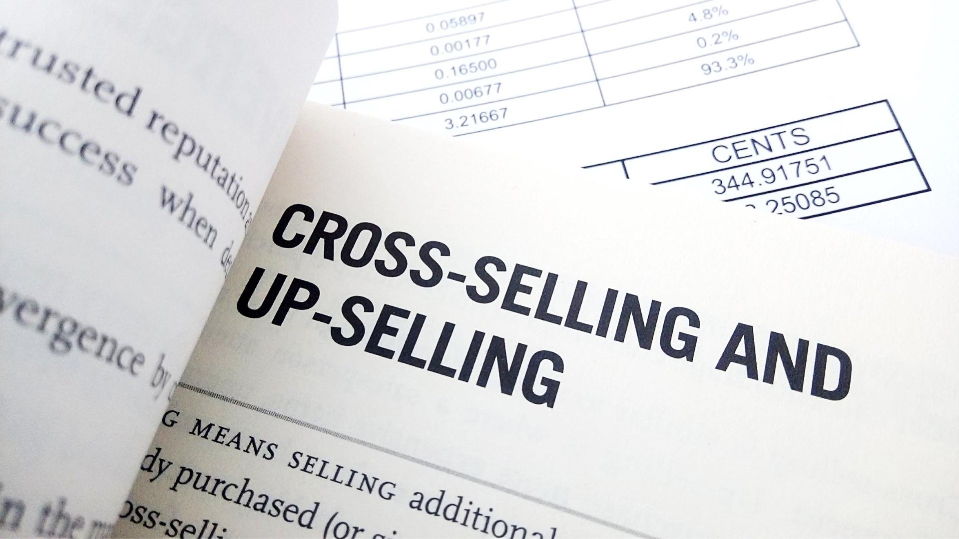 técnicas de cross-selling e upselling aplicadas em um restaurante