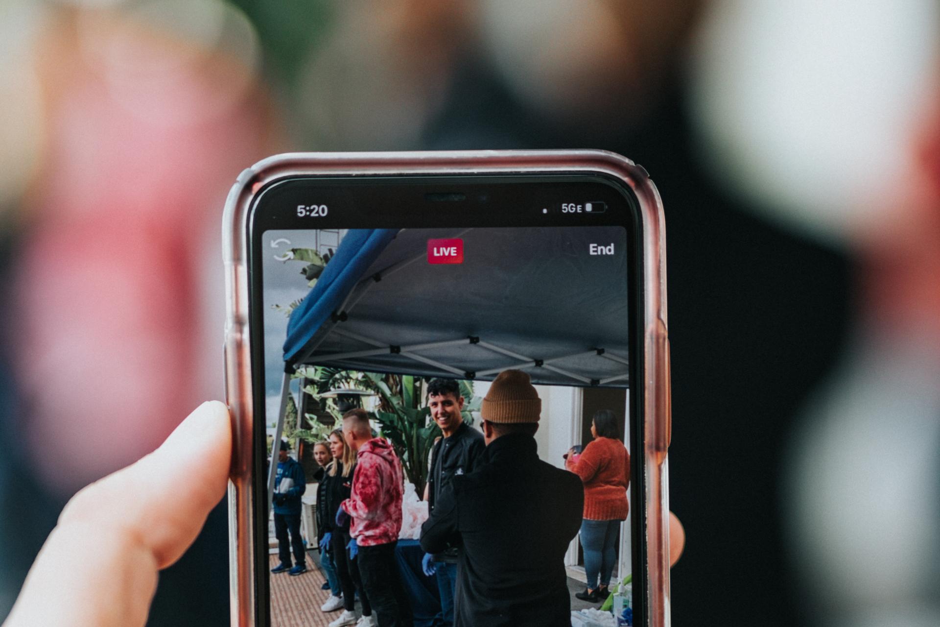 Live streaming your food truck's location